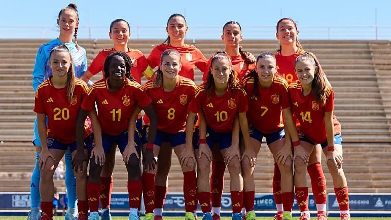 Antía Veiga fue titular y Claudia Sande jugó en la segunda parte del triunfo de España sub-16 ante Estados Unidos