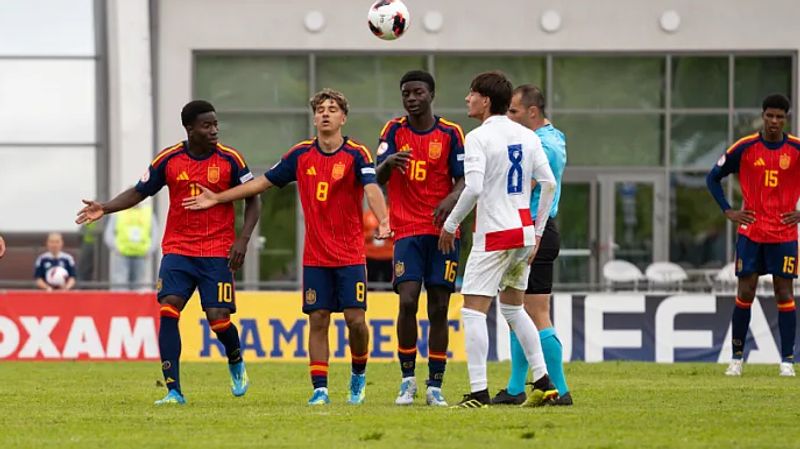 España, con Mauro Valeiro, se mide en semifinales a Italia después de caer ante Croacia en el cierre de la fase de grupos