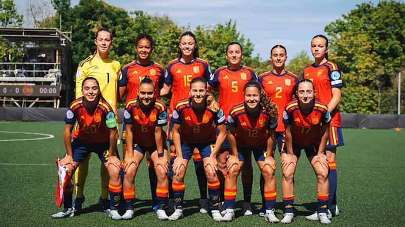 Antía Veiga derrota a Polonia, y se clasifica para las semifinales del Europeo y para el próximo Mundial de Marruecos