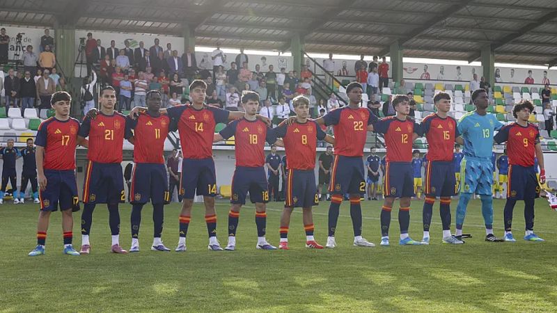 Mauro Valeiro foi titular no primeiro amigable de España sub-17 ante Ucraína, previo ao segundo deste xoves en Córdoba