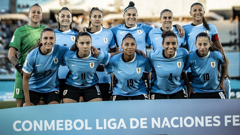 Espe Pizarro xogou completo un partido ante Chile que acabou con derrota uruguaia por 1-3