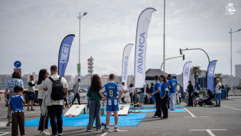 La explanada del Palacio de los Deportes de Riazor acogerá diversas actividades para ANOSAFORZA desde las 10:00 horas de este domingo 17 de mayo